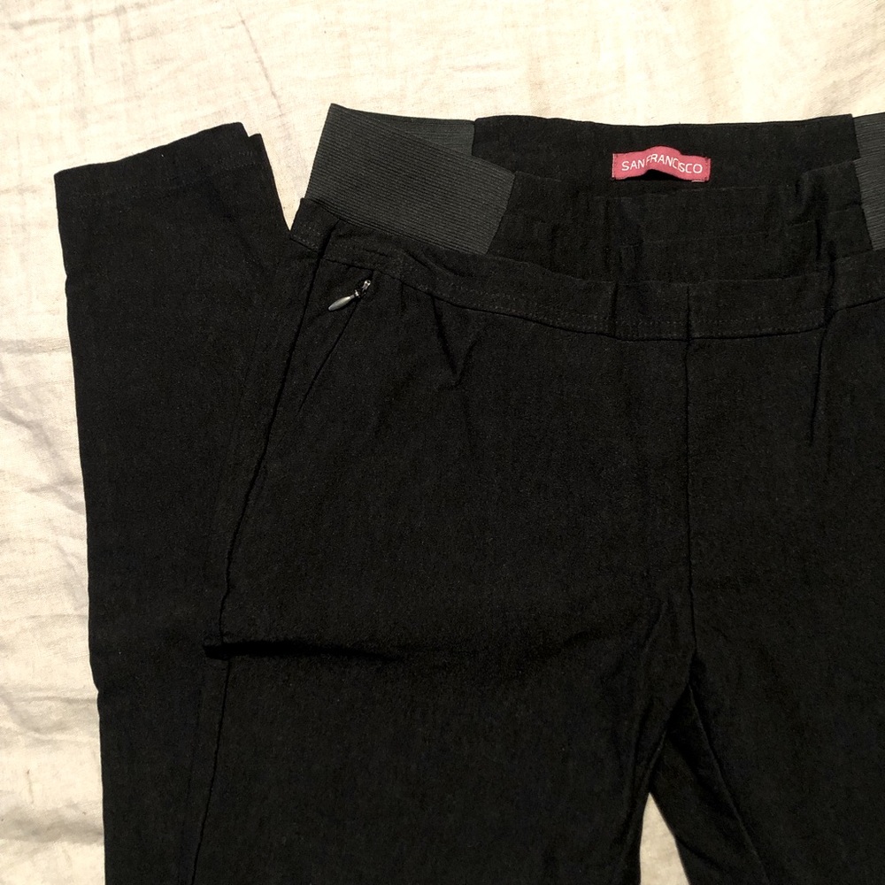 Black skinny pants